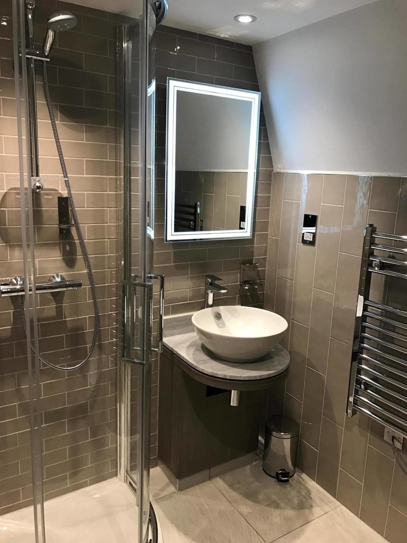 Western Vauxhall Hotel 4*
